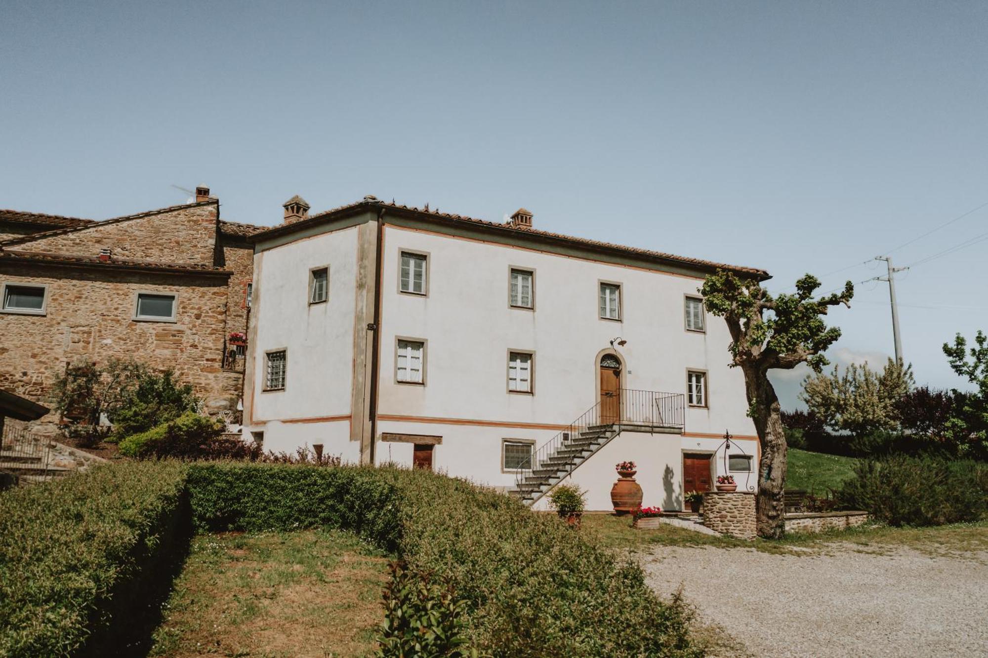 Baciano Azienda Agrituristico Venatoria Capolona Exteriör bild