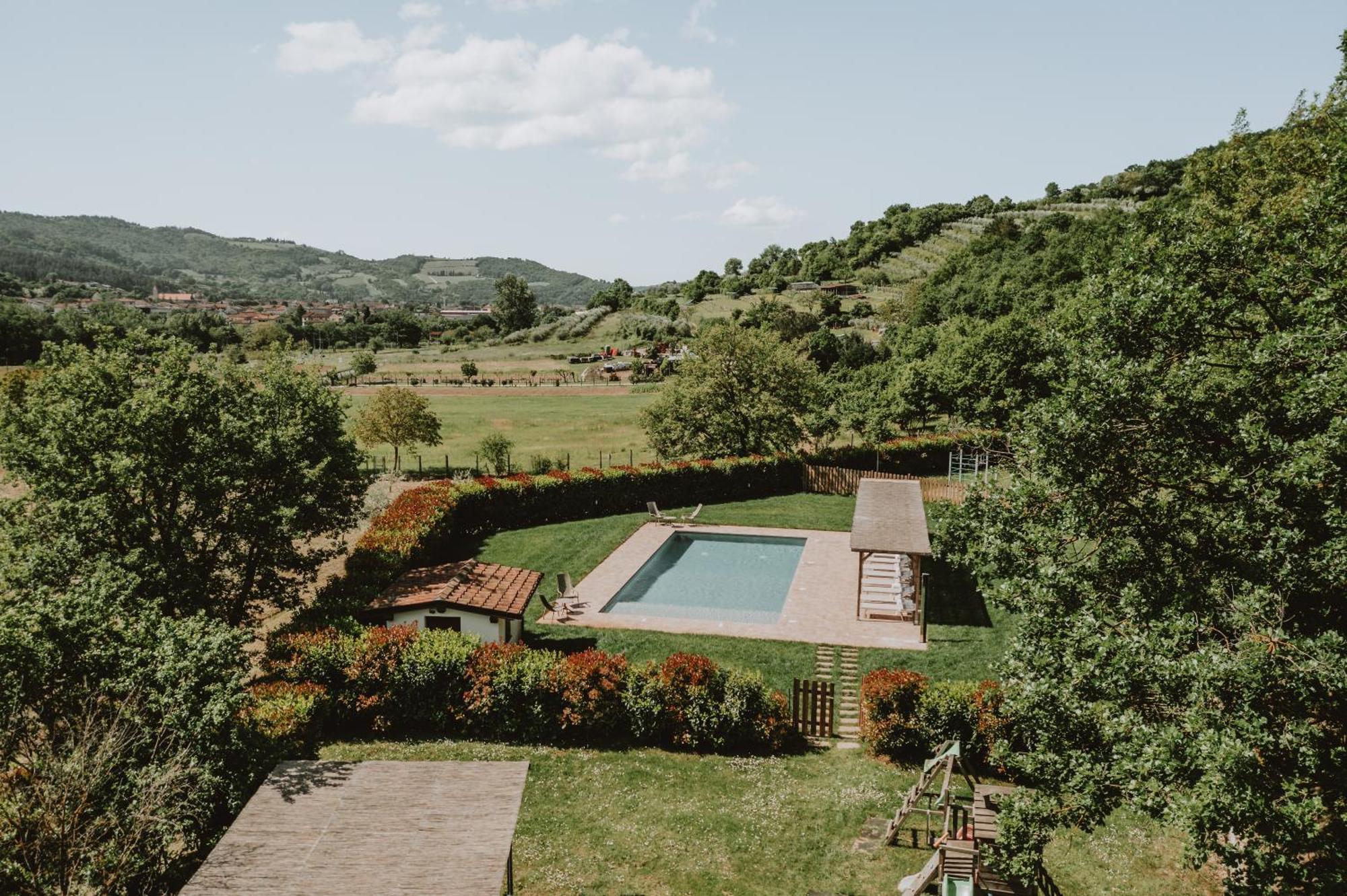 Baciano Azienda Agrituristico Venatoria Capolona Exteriör bild